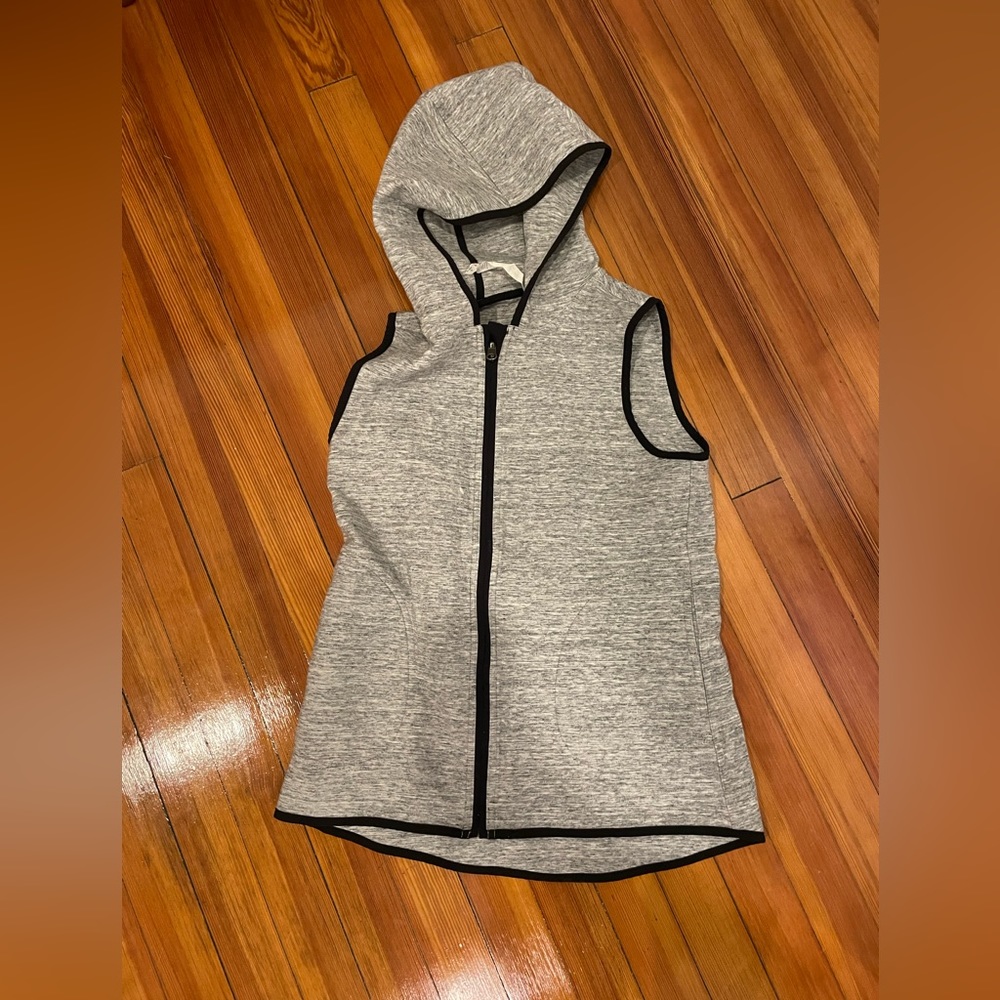 Lululemon size 6 charcoal vest - cotton , polyester and elasthanne